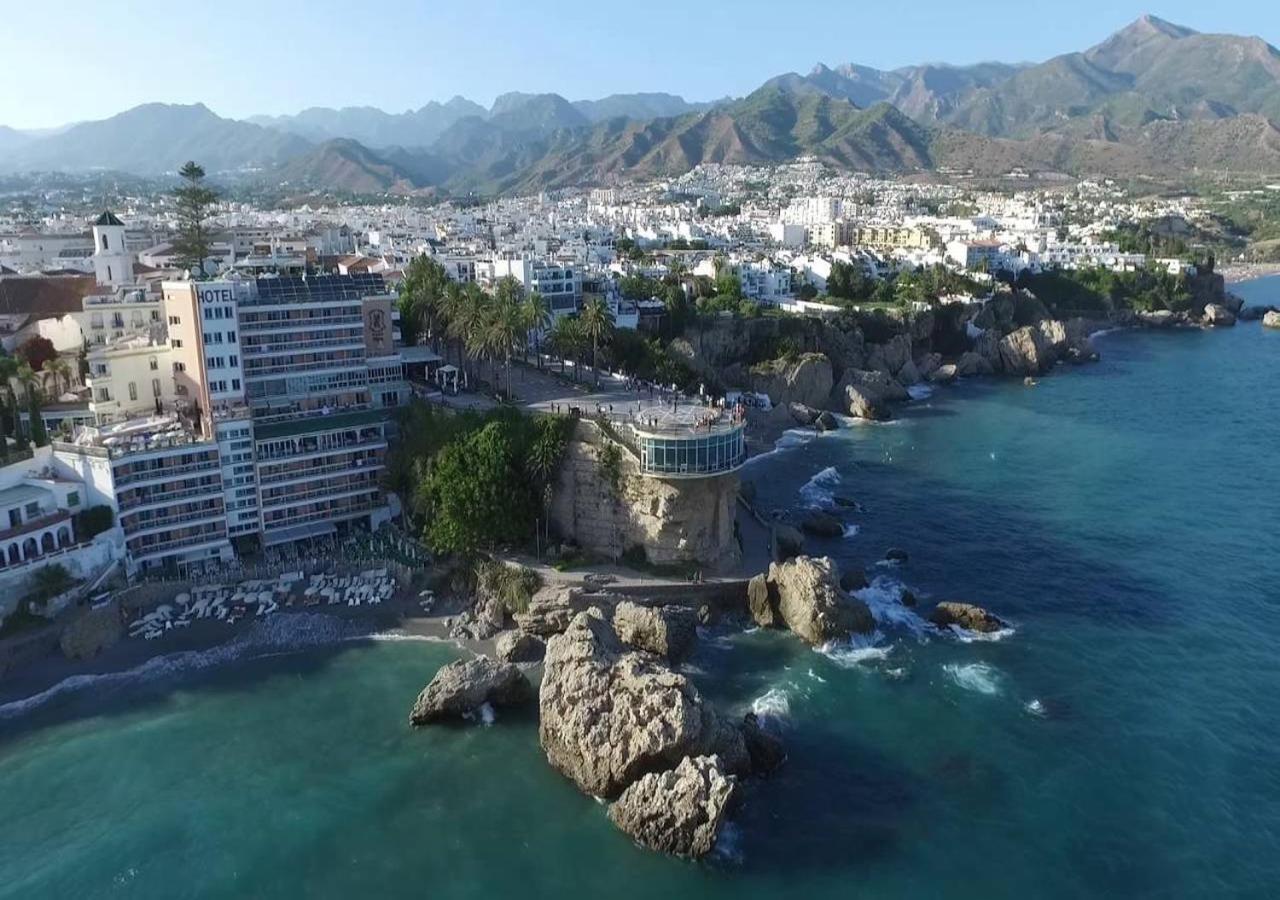 Apartamento Avenida 2 Nerja Dış mekan fotoğraf